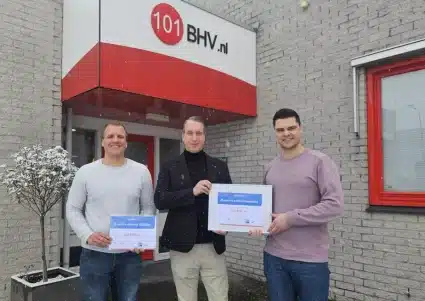 Uitreiking BVBN diploma aan 101BHV.nl